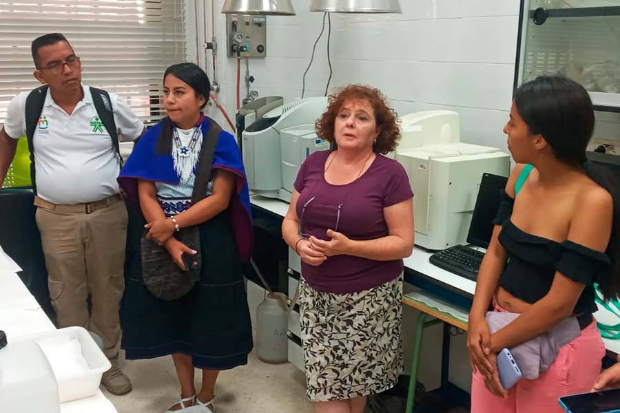Seis mujeres aprendices del Centro Agropecuario del SENA en Cauca conforman el grupo de los ocho aprendices que realizaron la vi