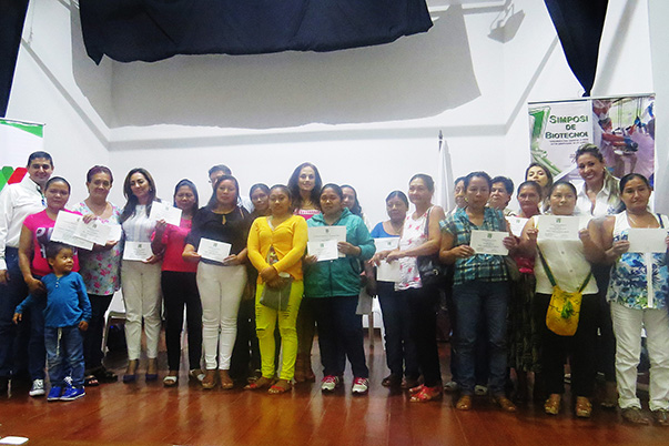 320 emprendedores se certificaron en Villavicencio 