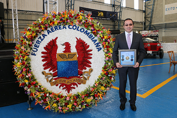 SENA recibe reconocimiento en el centenario de la Fuerza Aérea Colombiana