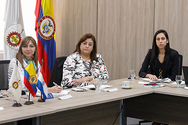 Delegación Paraguaya efectúa visita exploratoria al SENA