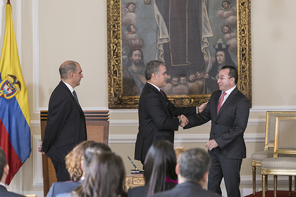 Carlos Mario Estrada se posesiona como Director General del SENA 